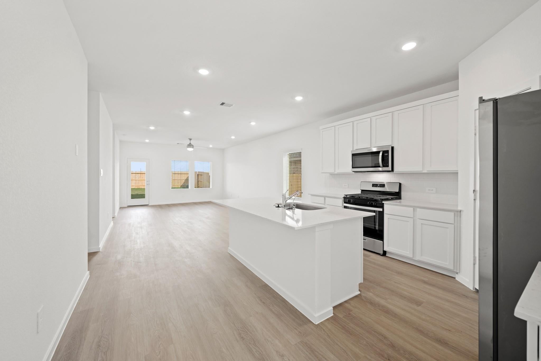 4040 Sun Burst Lane