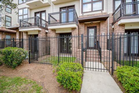 Tiny photo for 2814 Polk Street, Houston, TX 77003 (MLS # 36320778)