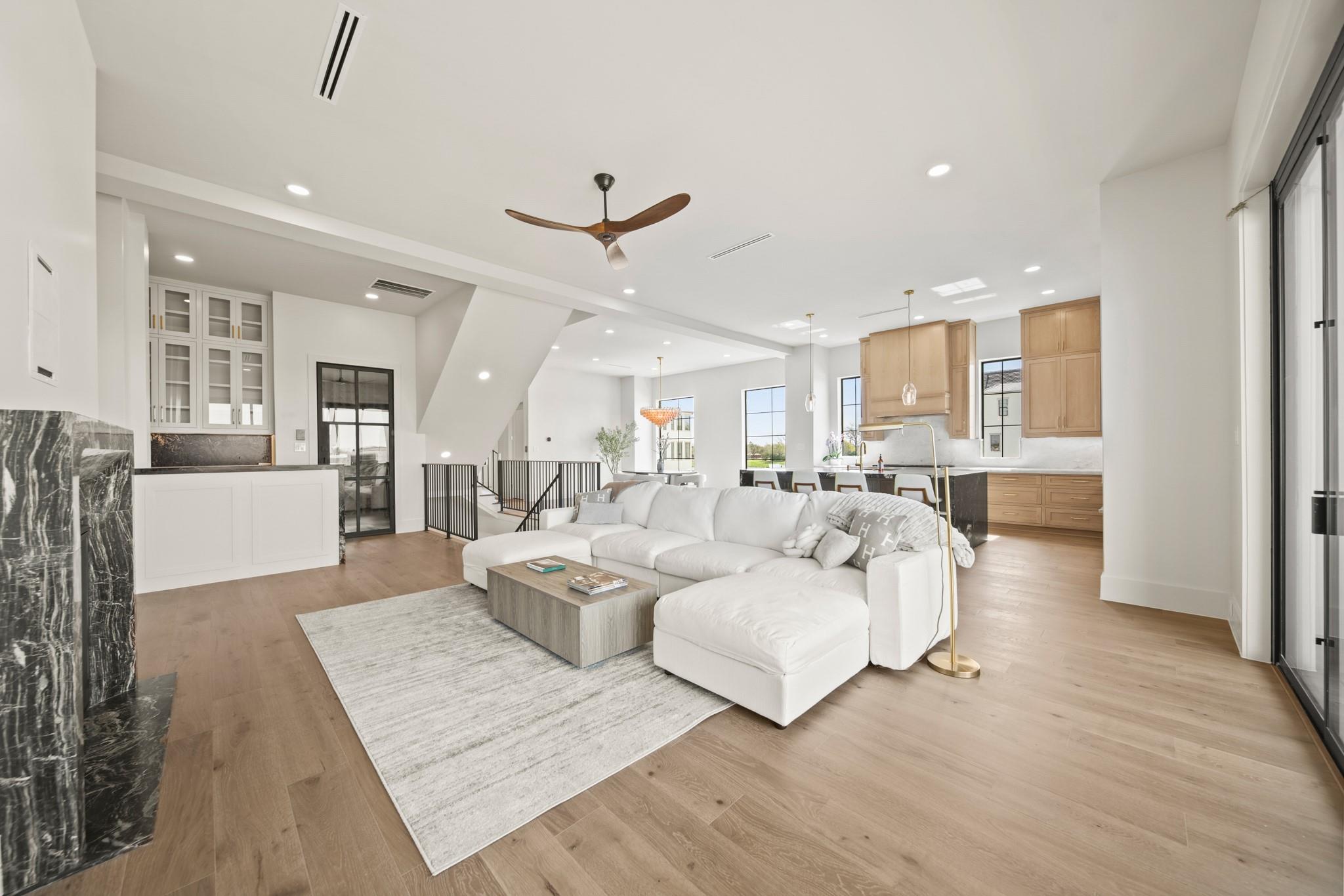 4707 Sunset Circle
