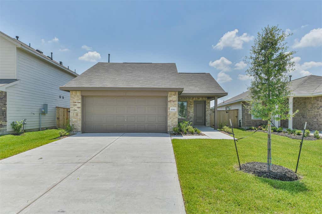 Photo of 18562 Cepagatti Drive, New Caney, TX 77357 (MLS # 67819413)