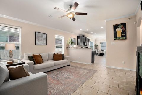 Photo of 6855 Dogwood Cliff Lane, Dickinson, TX 77539 (MLS # 53820604)