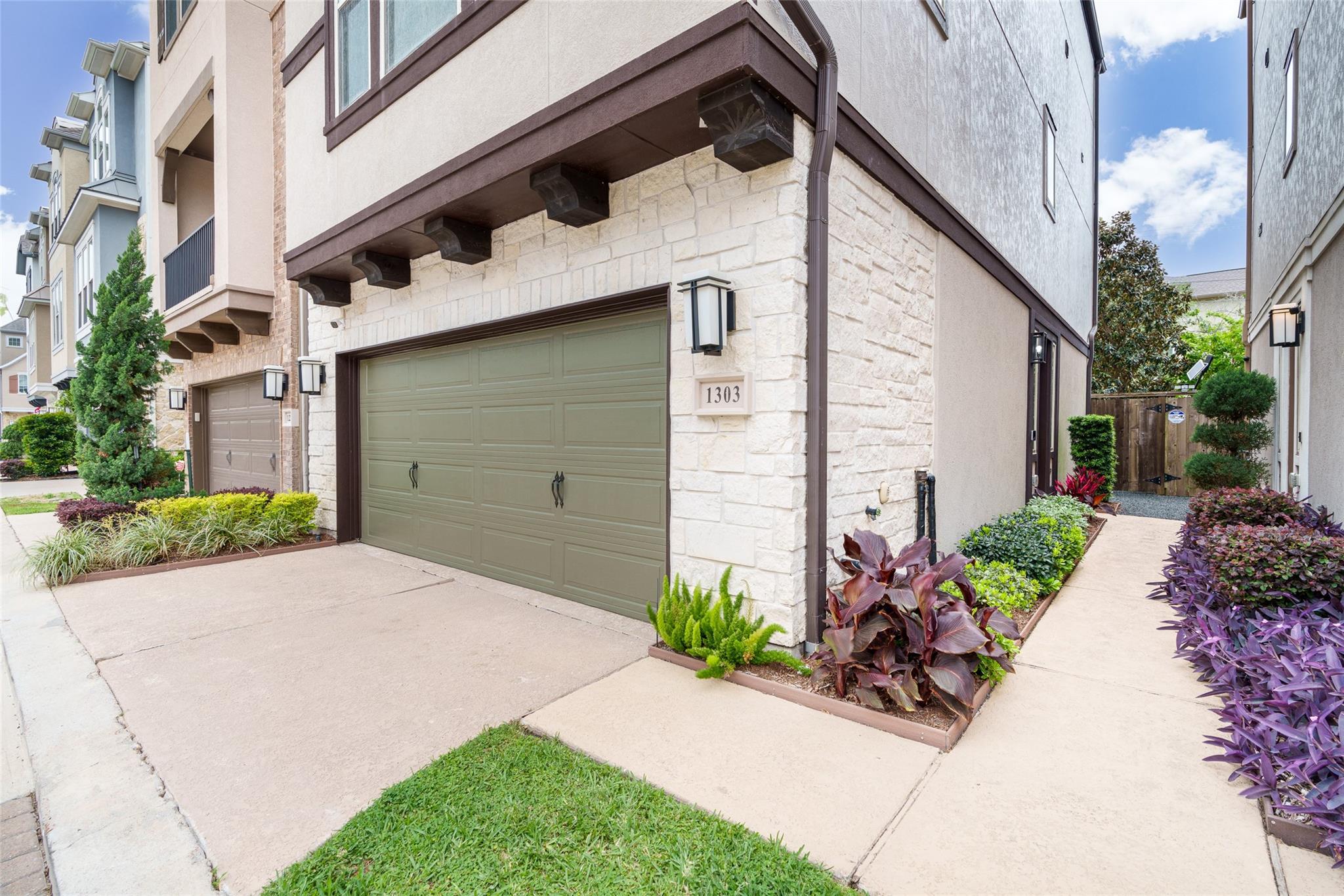 1303 Edwinstowe Trail