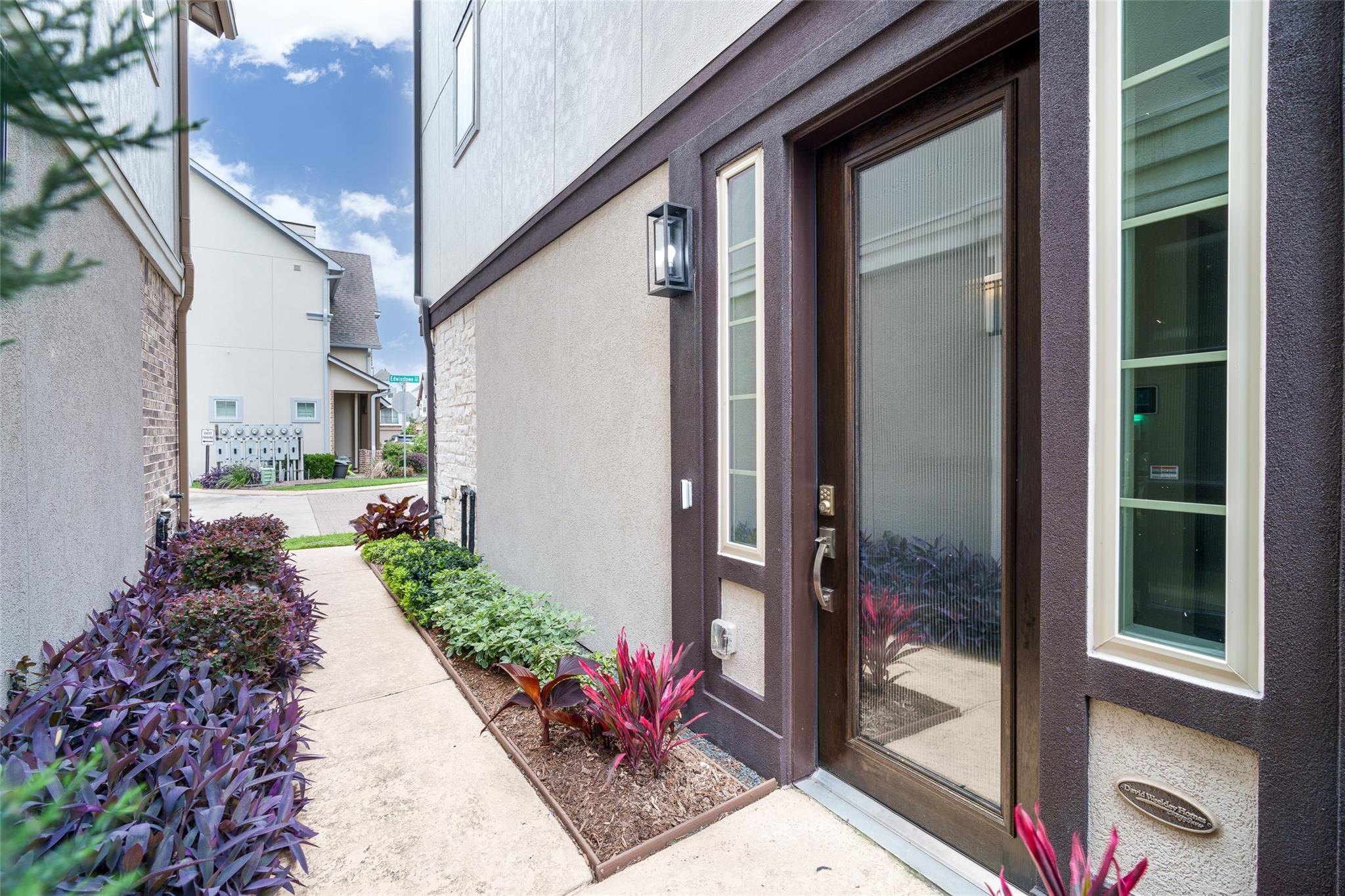 1303 Edwinstowe Trail