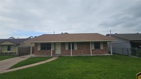 Homes For Sale - 4739 Sandydale Lane<br/> Houston, TX 77039