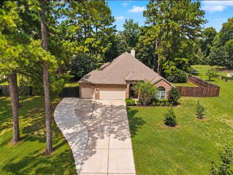Homes For Sale - 23636 Spring Branch Trail<br/> Montgomery, TX 77316