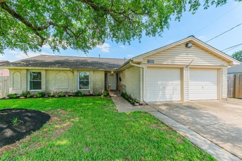 Photo of 11334 Sagehill Drive, Houston, TX 77089 (MLS # 83251690)
