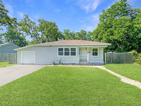 Photo of 506 Azalea Drive, La Marque, TX 77568 (MLS # 23378634)
