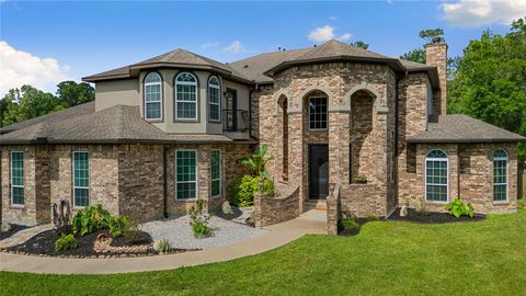 Photo of 1202 Rocky Falls Lane, Huffman, TX 77336 (MLS # 50969070)