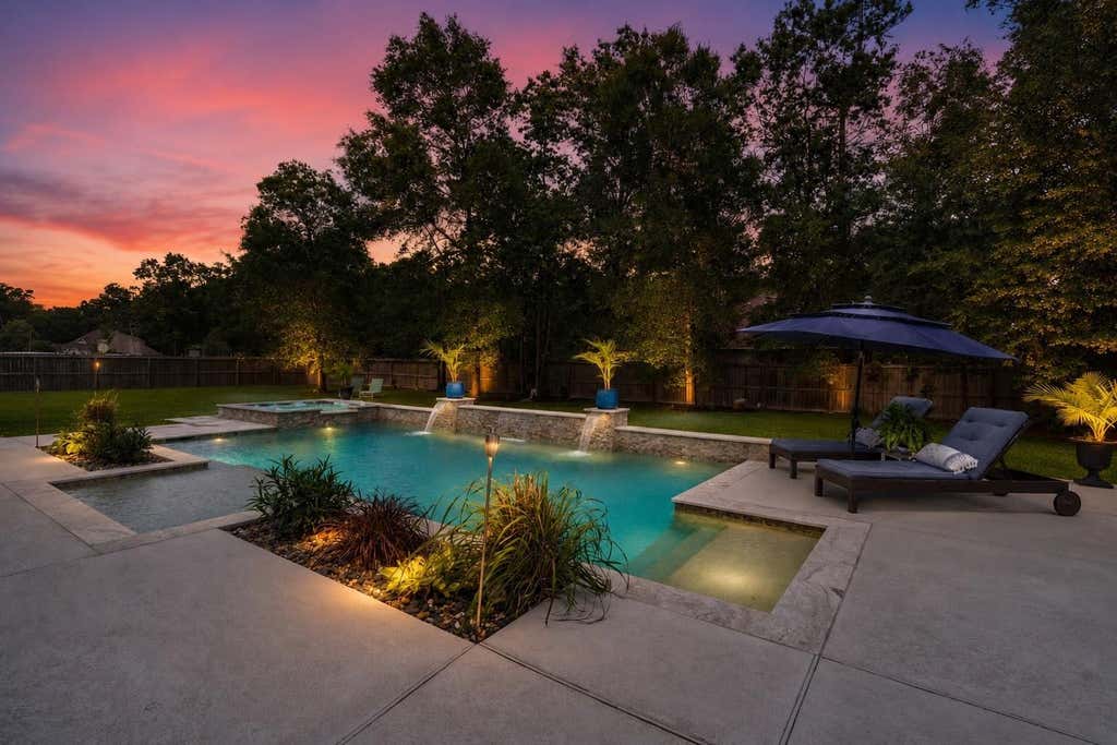 Photo of 1202 Rocky Falls Lane, Huffman, TX 77336 (MLS # 50969070)