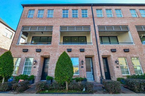 Photo of 6125 Cottage Grove Lake Drive, Houston, TX 77007 (MLS # 35730197)