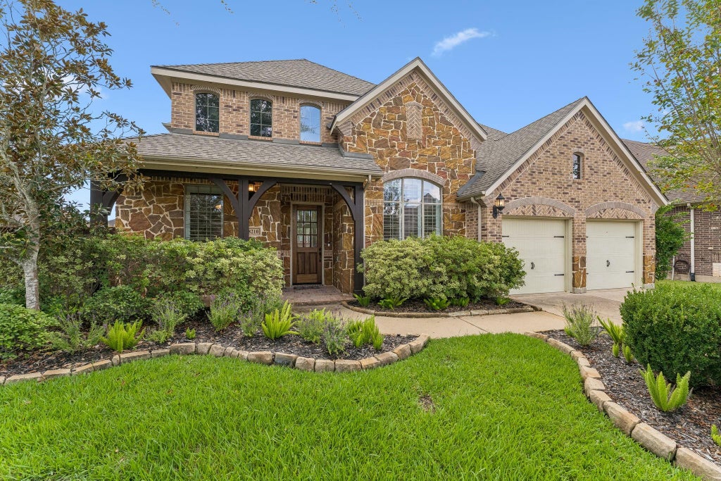 Photo of 8210 Thunder Ridge Way, Missouri City, TX 77459 (MLS # 97355616)