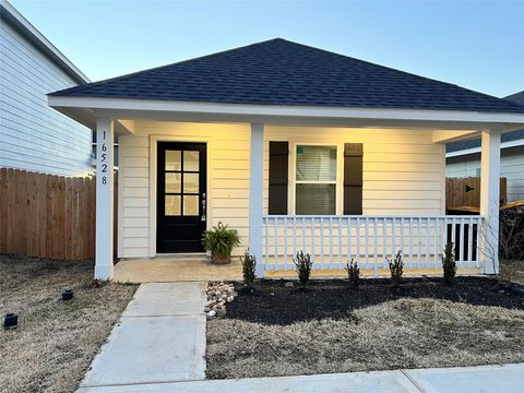 Photo of 16528 Jasmine Marie Place, Conroe, TX 77306 (MLS # 74502525)