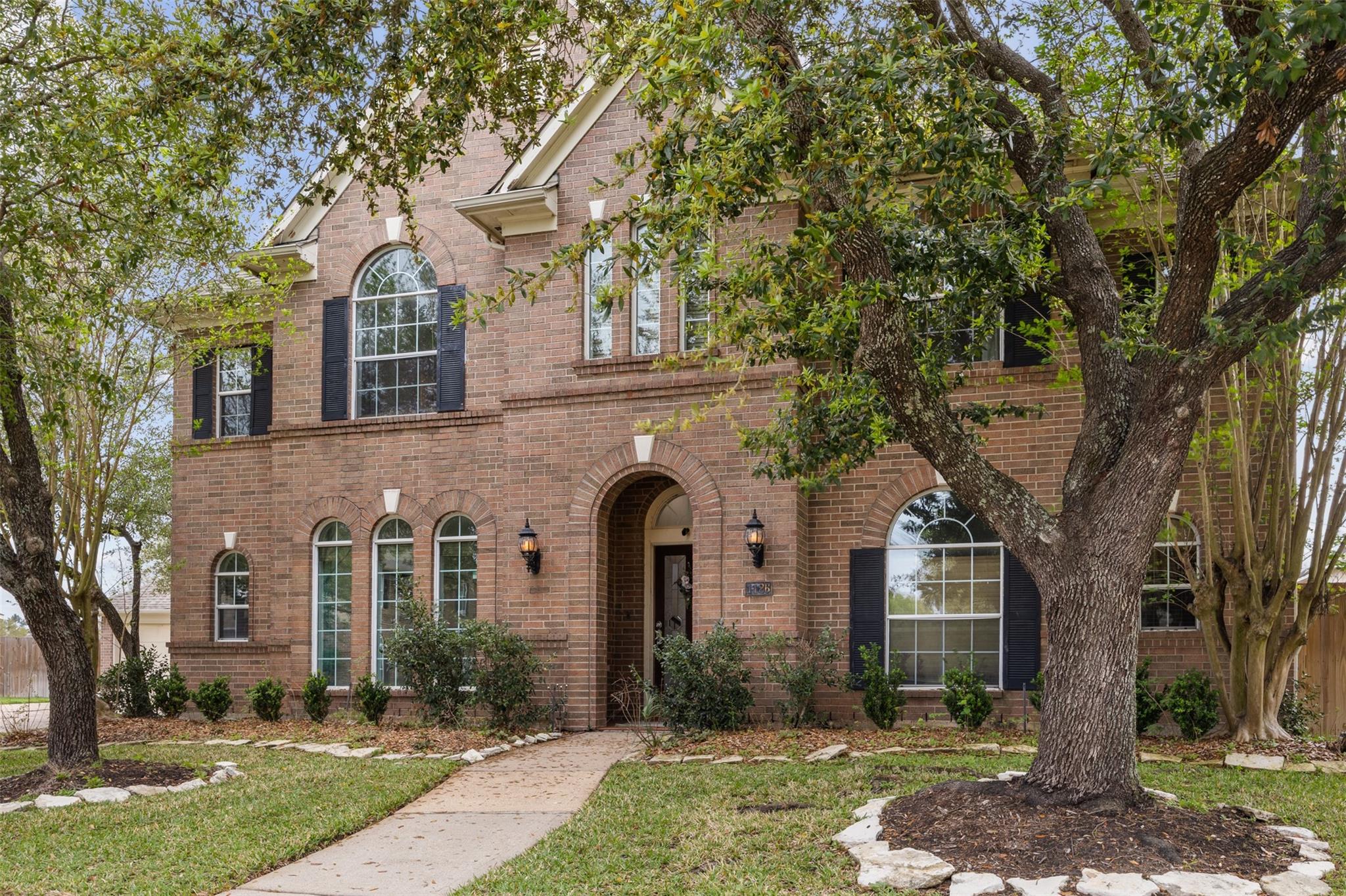 1126 Pinsonfork Drive