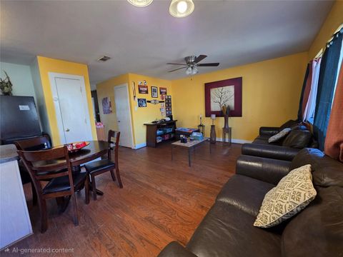 Tiny photo for 431 Laurel Timbers Drive, Houston, TX 77339 (MLS # 64998815)