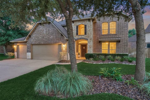 Photo of 137 Jaxxon Pointe Drive, Montgomery, TX 77316 (MLS # 62852419)