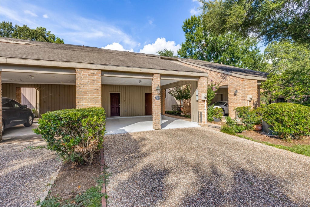 Photo of 9400 Doliver Drive #59, Houston, TX 77063 (MLS # 74065672)