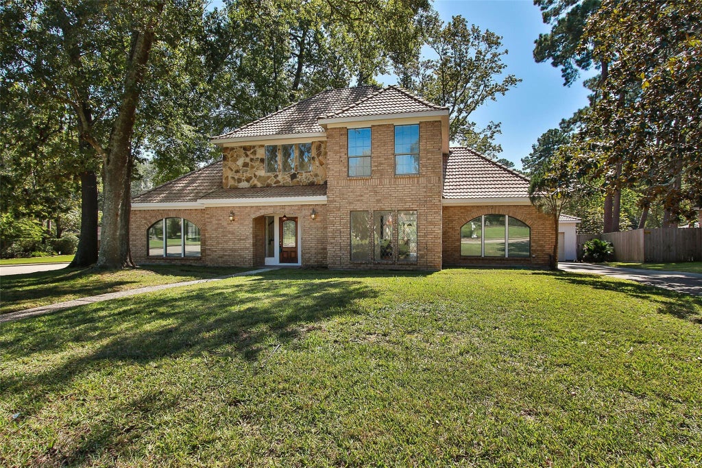 Photo of 5422 Windy Lake Drive, Houston, TX 77345 (MLS # 91973280)