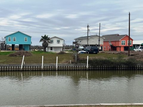 Photo of 3684 County Road 201, Sargent, TX 77414 (MLS # 64327815)