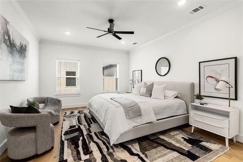 Tiny photo for 1614 Ojeman Road Rd #E, Houston, TX 77055 (MLS # 96723426)