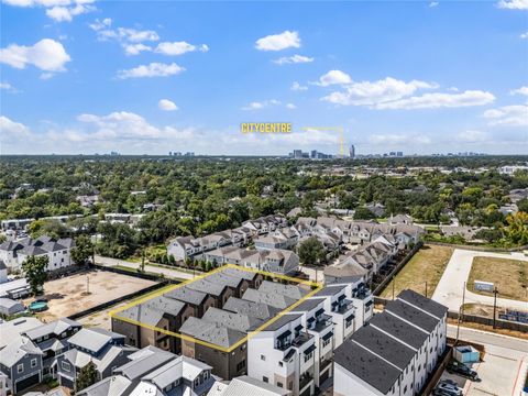 Tiny photo for 1614 Ojeman Road Rd #E, Houston, TX 77055 (MLS # 96723426)