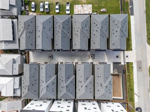 Tiny photo for 1614 Ojeman Road Rd #E, Houston, TX 77055 (MLS # 96723426)