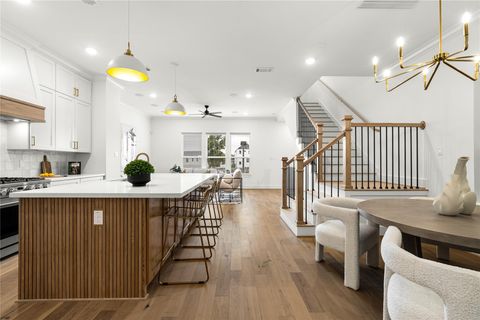 Tiny photo for 1614 Ojeman Road Rd #E, Houston, TX 77055 (MLS # 96723426)