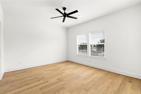 Tiny photo for 1614 Ojeman Road Rd #E, Houston, TX 77055 (MLS # 96723426)