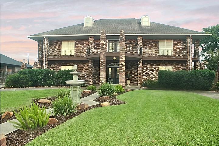 3005 Dow Circle