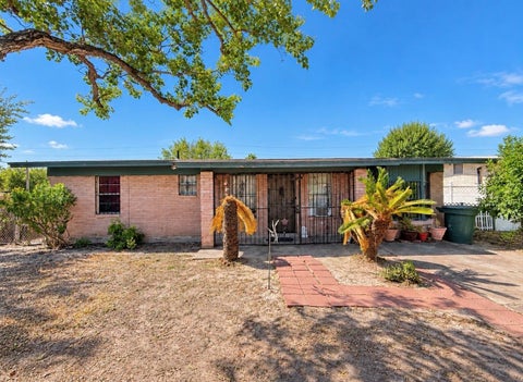 Tiny photo for 205 W Los Ebanos Street, San Juan, TX 78589 (MLS # 97791170)