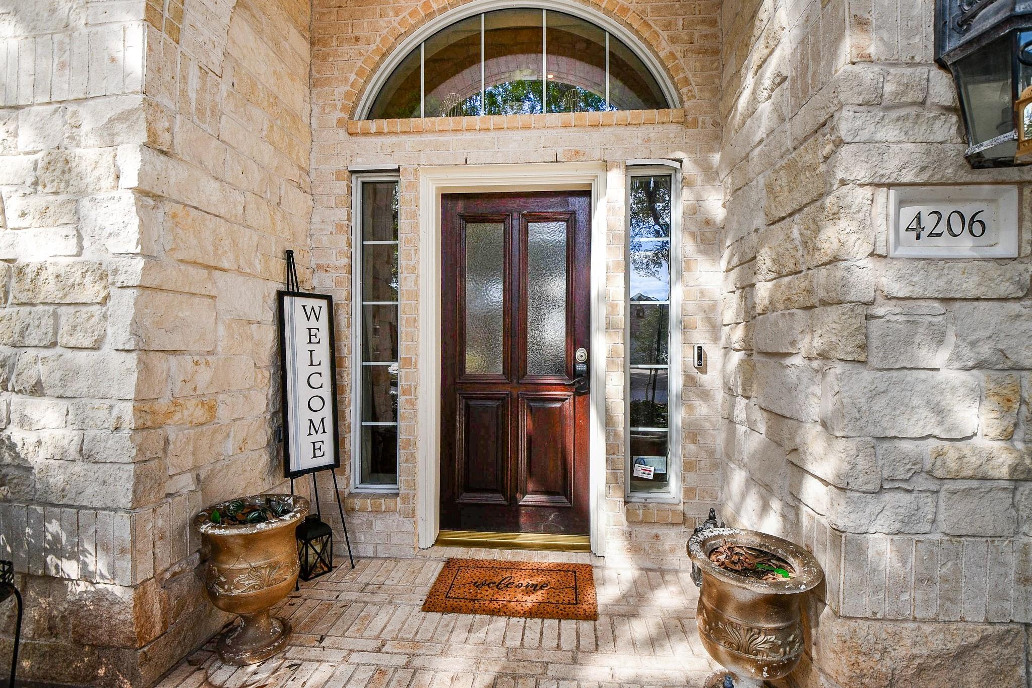 4206 Shady River