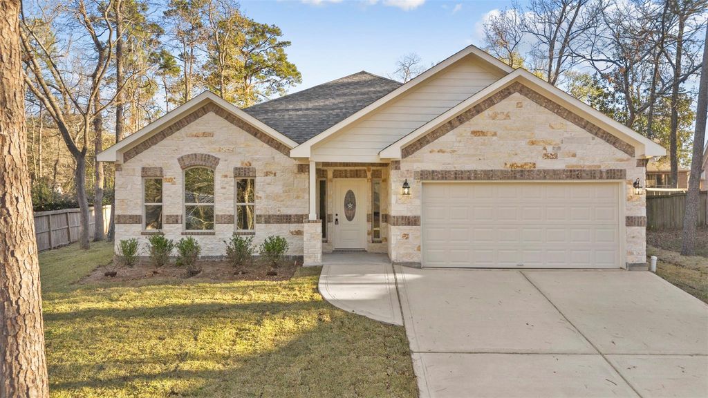 Photo of 512 Sandy Oaks Drive, Huntsville, TX 77340 (MLS # 92085652)