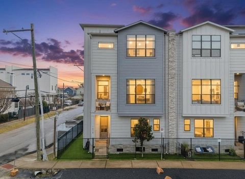 Photo of 1514 Beall St St, Houston, TX 77008 (MLS # 94640175)