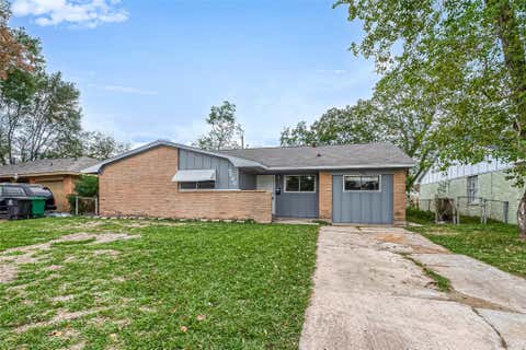 Photo of 5646 Cedarburg Drive, Houston, TX 77048 (MLS # 47530707)