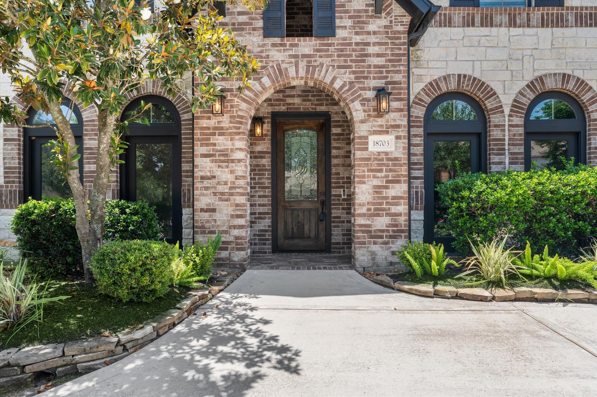 18703 S Bee Cave Springs Cir