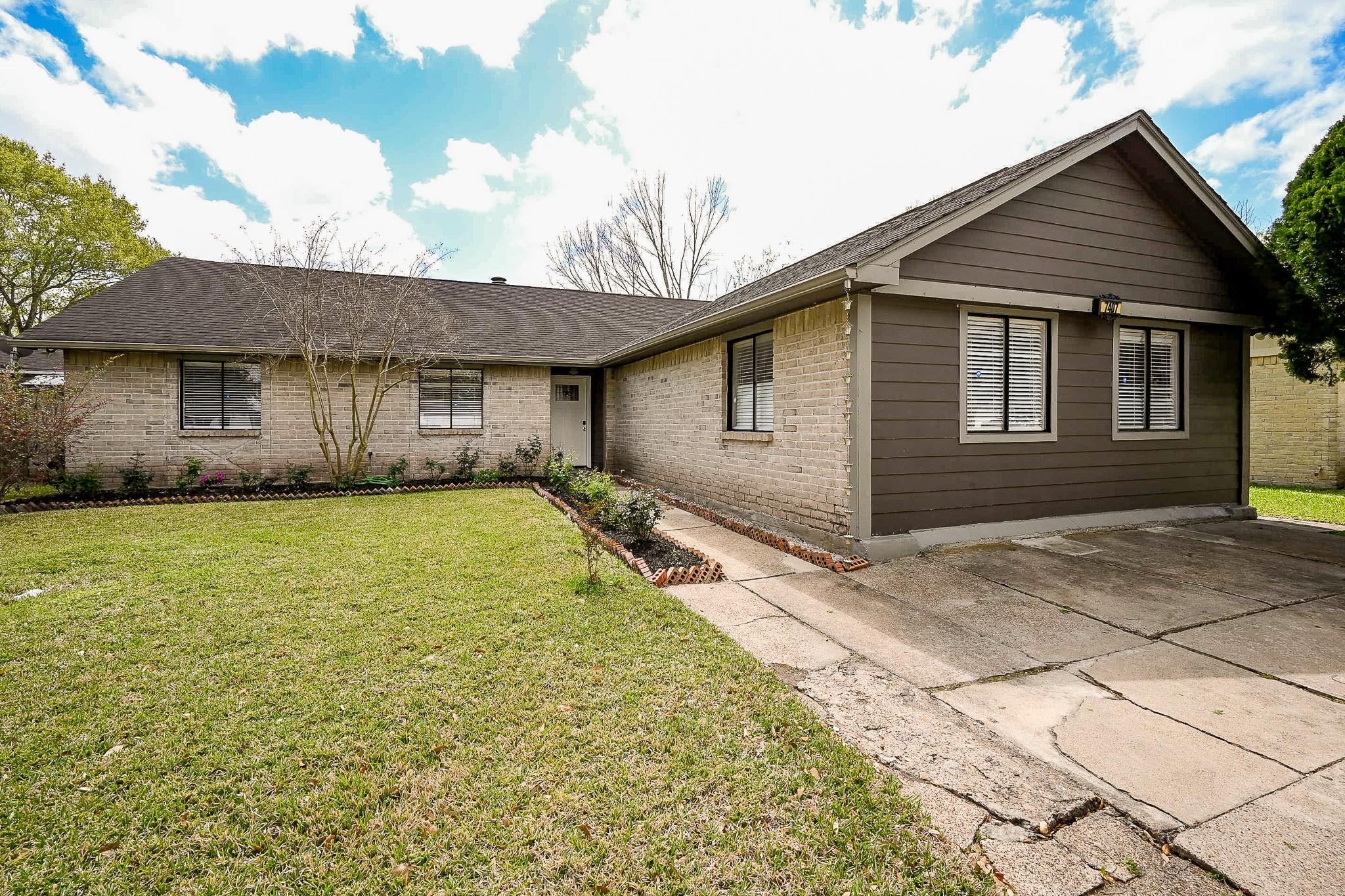 7407 W Fuqua Drive