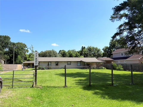 Mobile Home For Rent - 17807 Dean Court<br/> Conroe, TX 77302