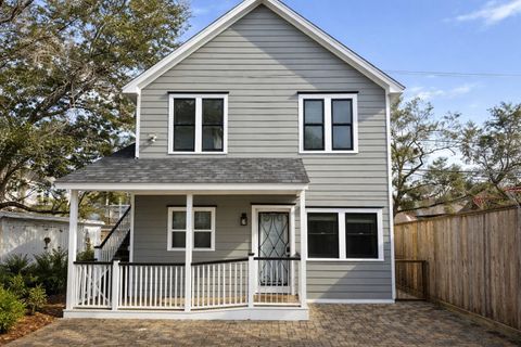 Photo of 516 Heights Boulevard #A, Houston, TX 77007 (MLS # 98108893)