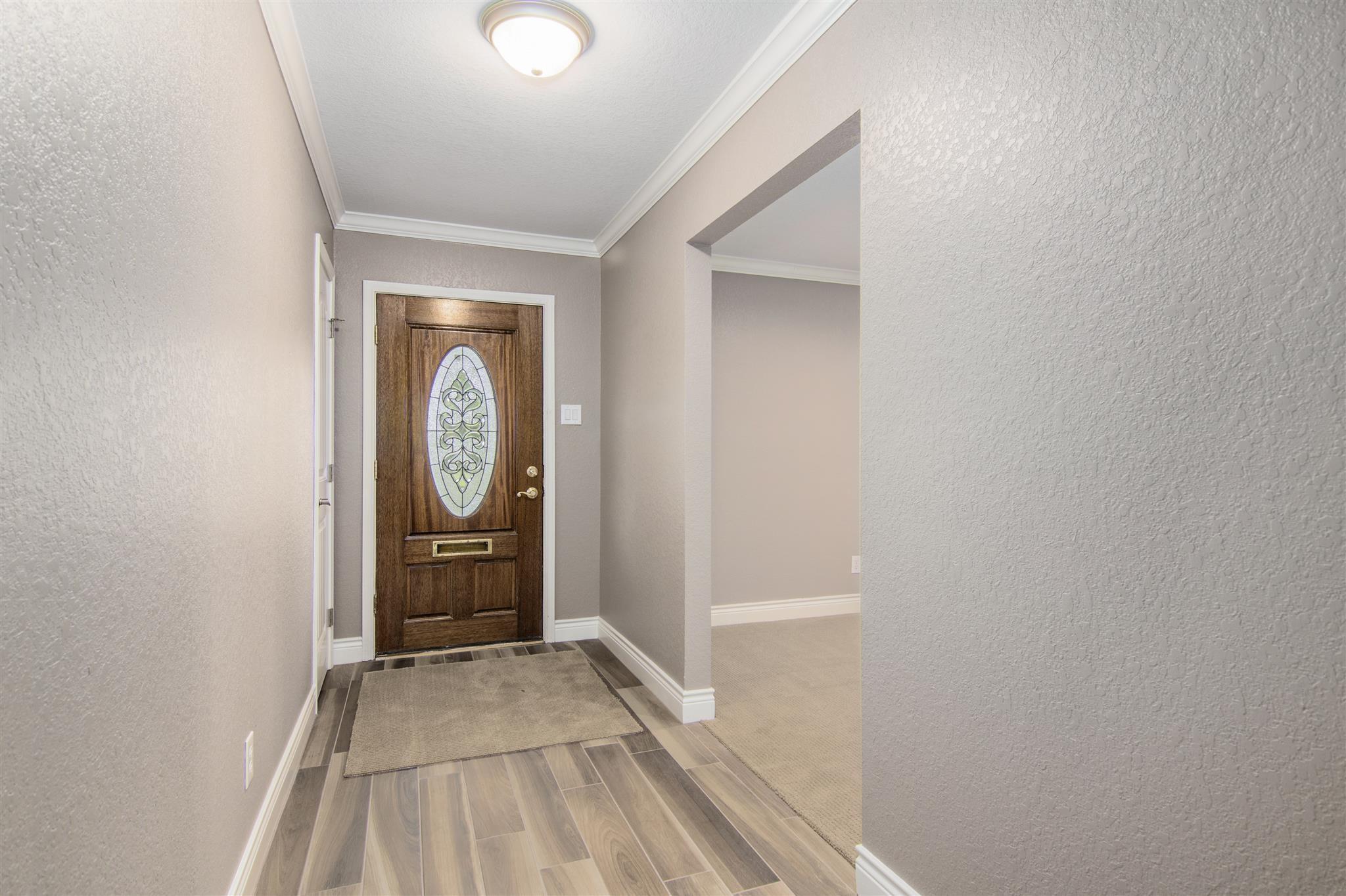 2904 Frostwood Circle