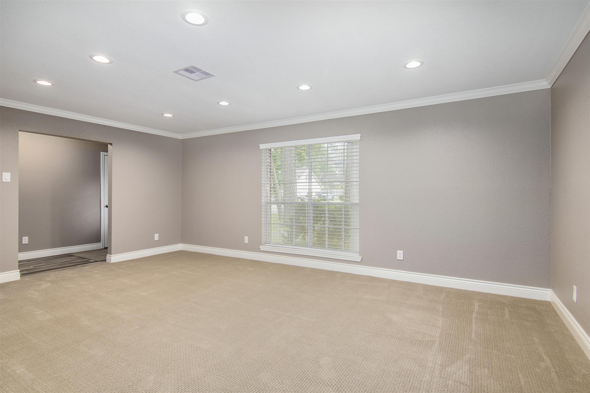 2904 Frostwood Circle