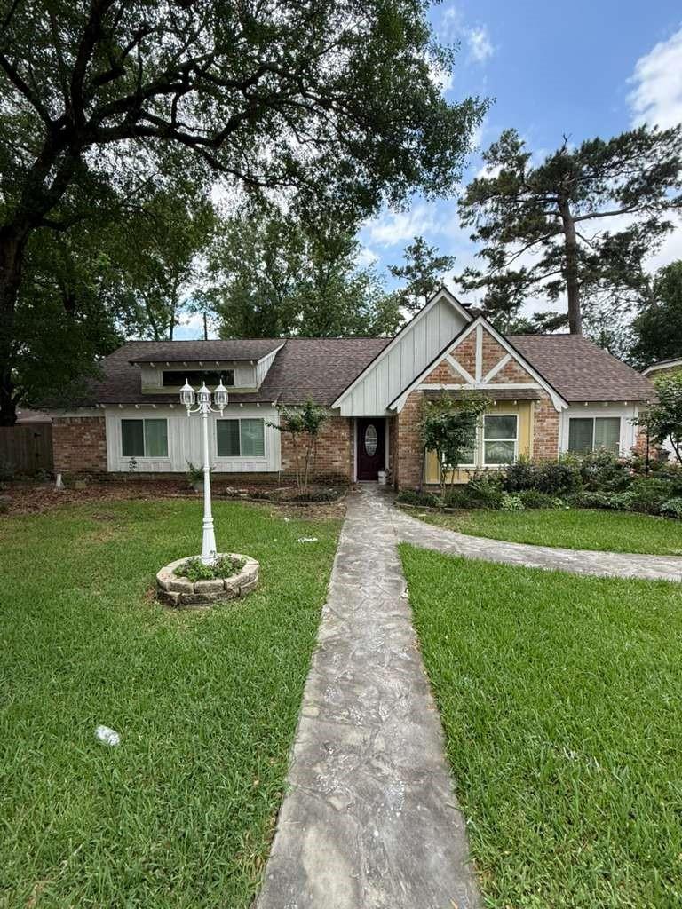25511 Many Oak Drive
