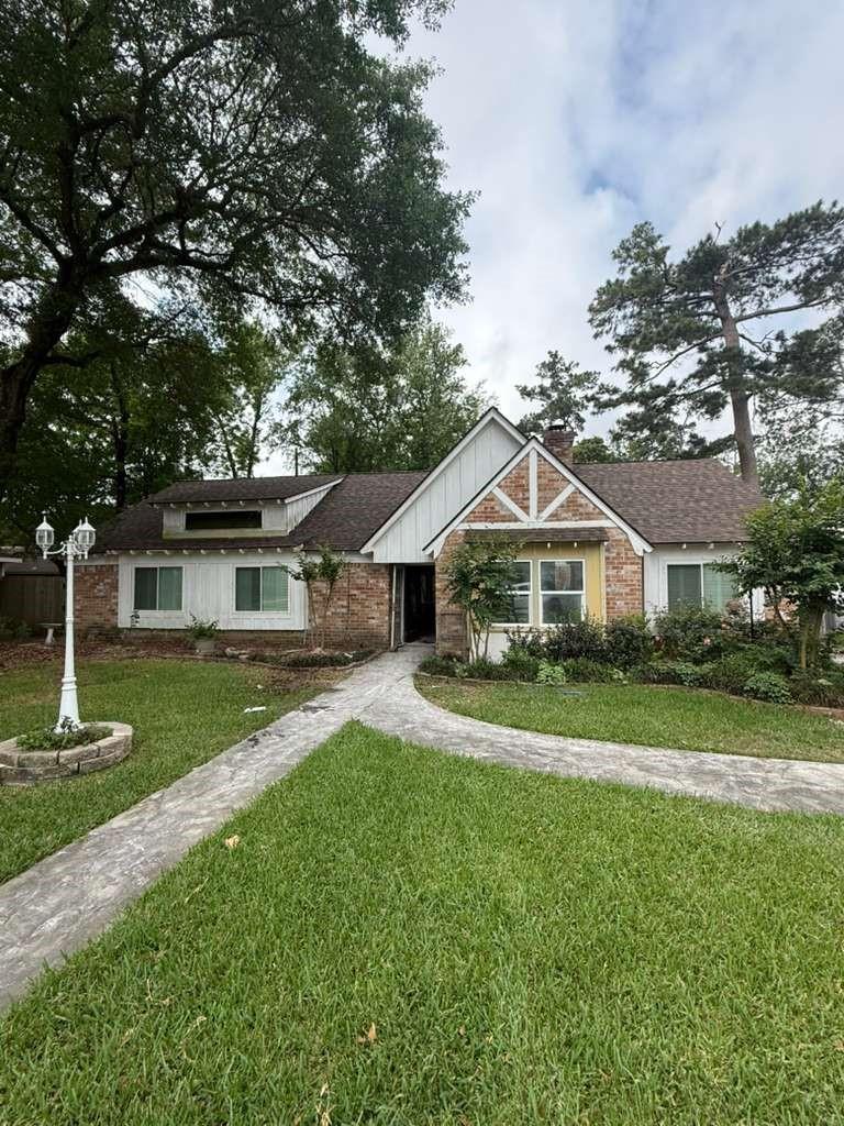 25511 Many Oak Drive