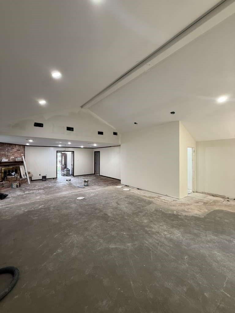25511 Many Oak Drive