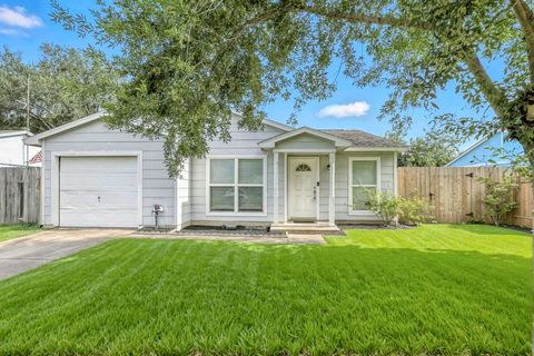 Photo of 24402 Jumping Jay Drive, Hockley, TX 77447 (MLS # 98648208)