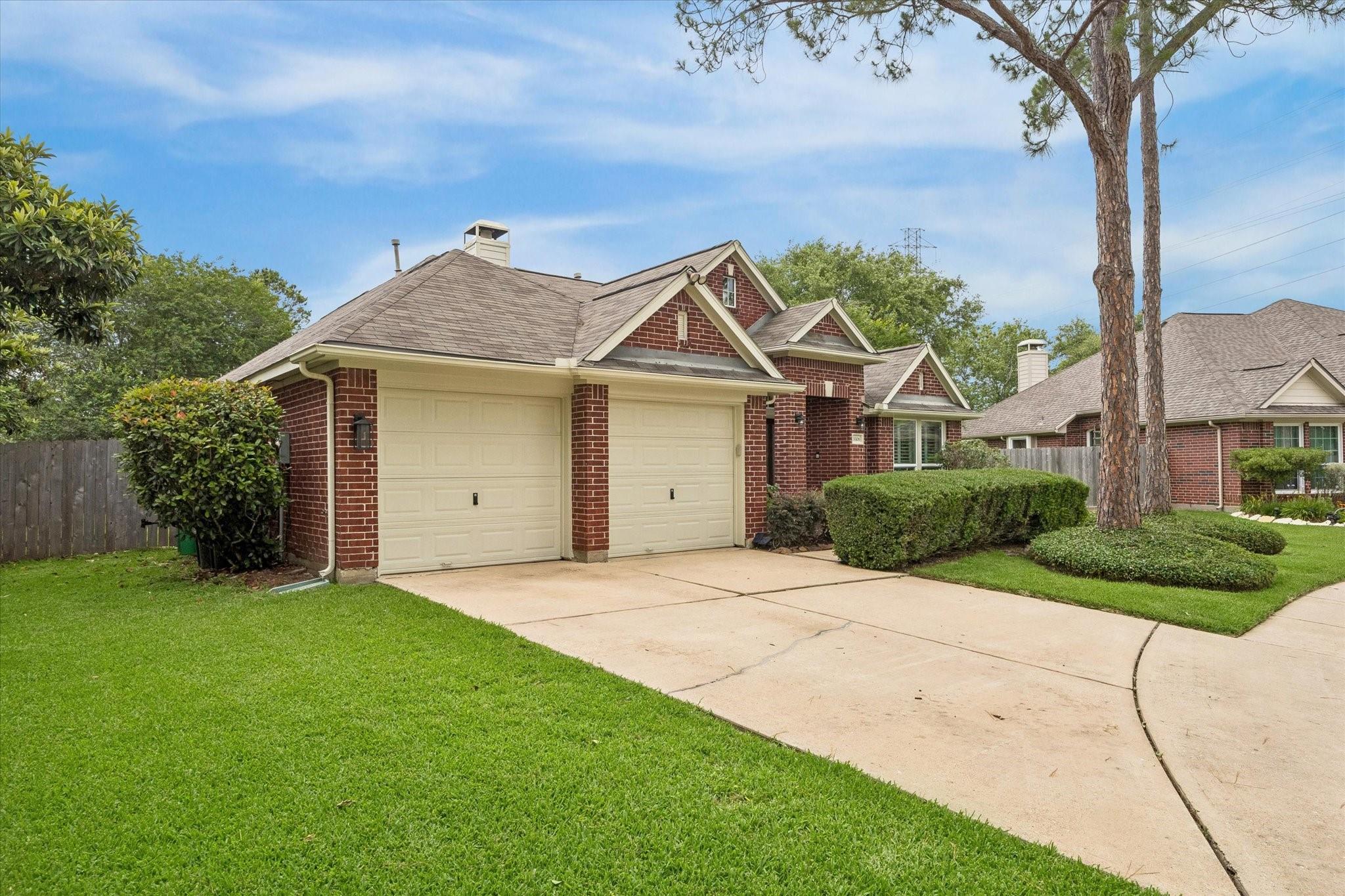 3306 Stonehurst Court