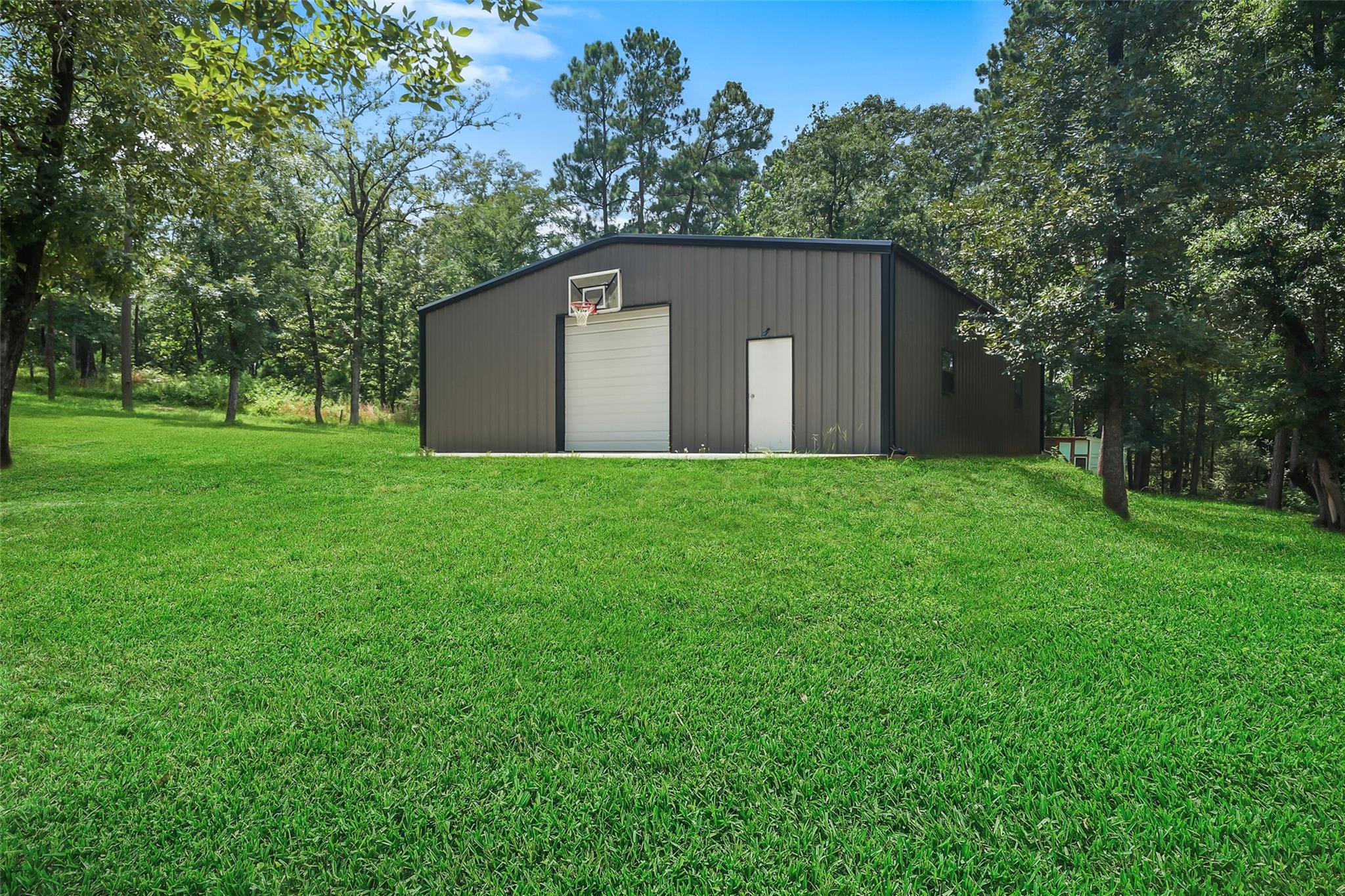 577 Winding River Rd-1