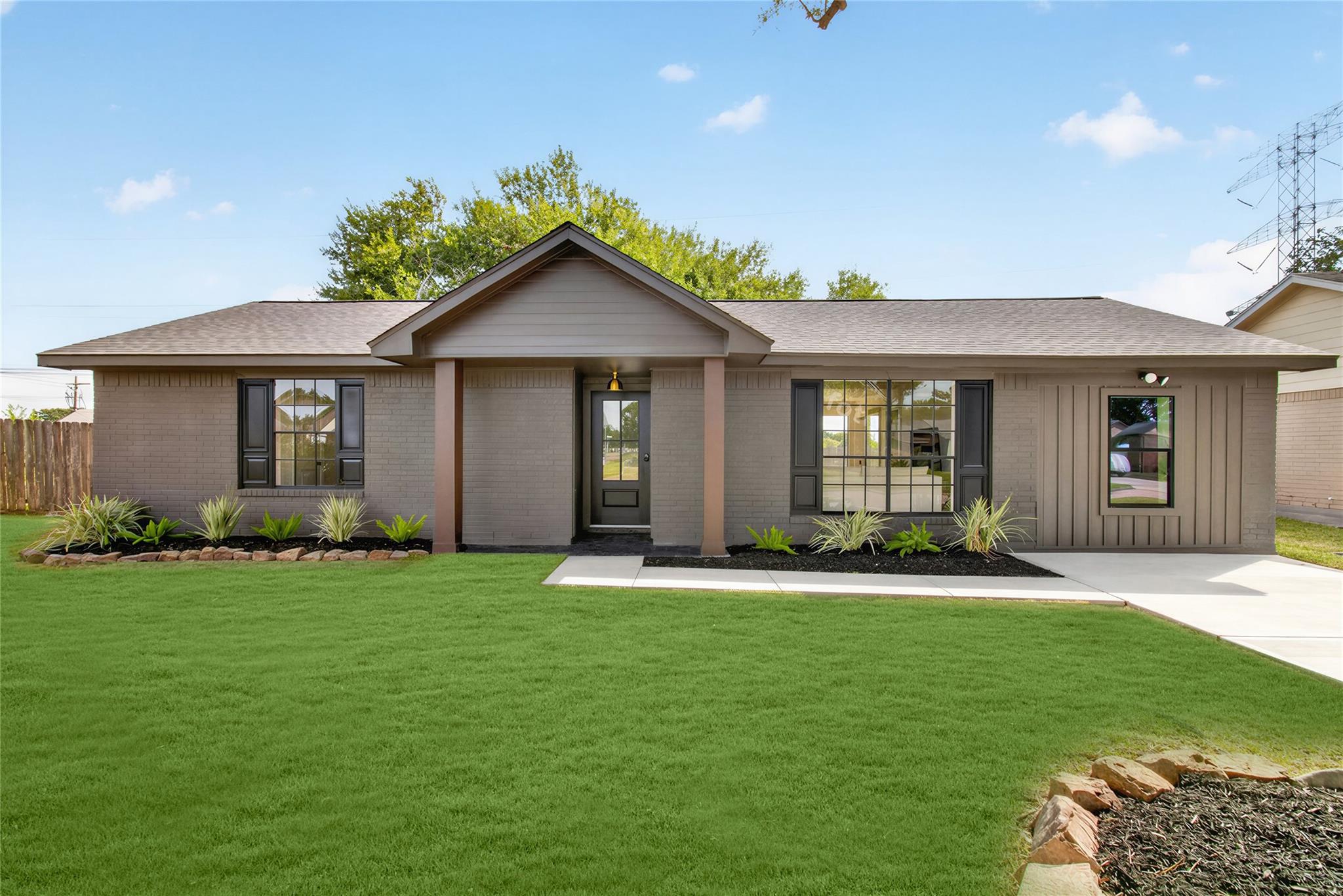 2501 Ironclad Drive