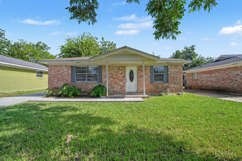 Photo of 8807 Barton Street, Houston, TX 77075 (MLS # 97878863)