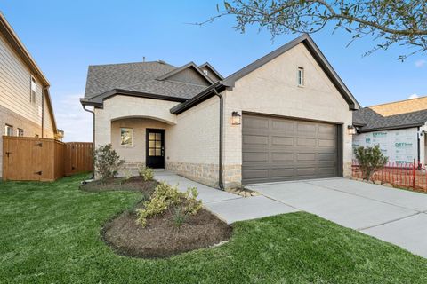 Homes For Sale - 8119 Kay Harbor Drive<br/> Cypress, TX 77433