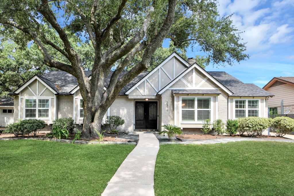 Photo of 2319 Greyburn Lane, Houston, TX 77080 (MLS # 83144912)