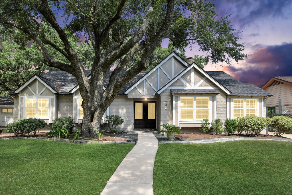 Photo of 2319 Greyburn Lane, Houston, TX 77080 (MLS # 83144912)